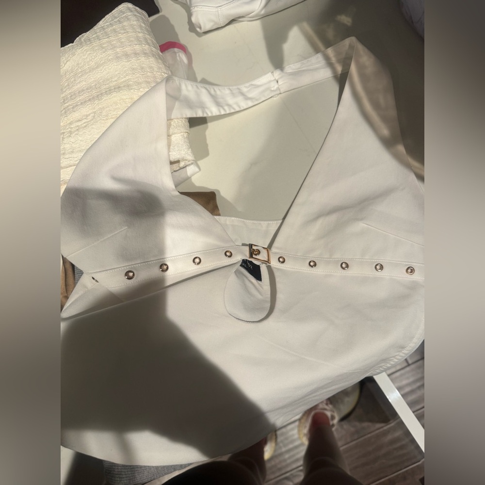 White Fox white Top